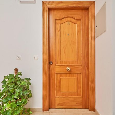 Apartamento Fernandita 内尔哈 外观 照片